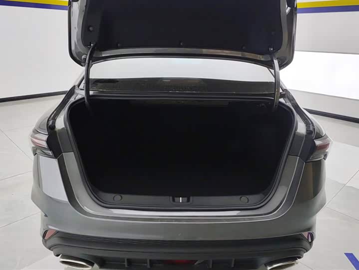 Фото 4 - Geely Binrui