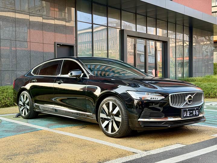 Фото 3 - Volvo S90 Hybrid