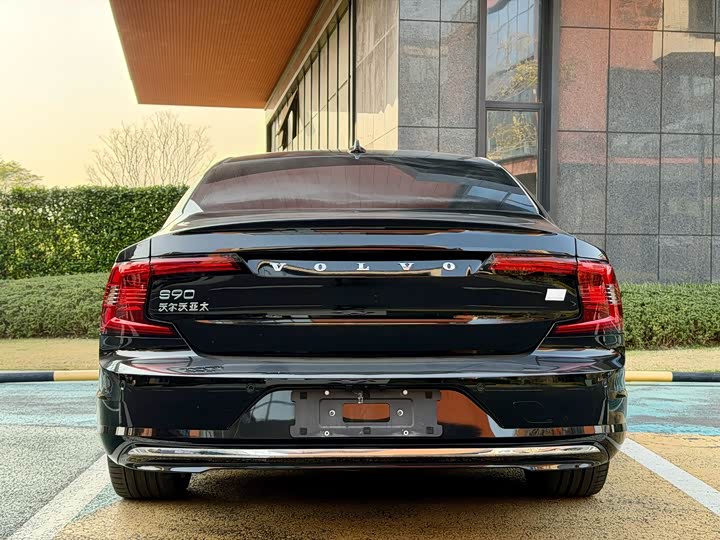 Фото 6 - Volvo S90 Hybrid