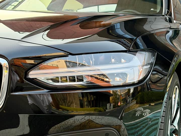 Фото 8 - Volvo S90 Hybrid