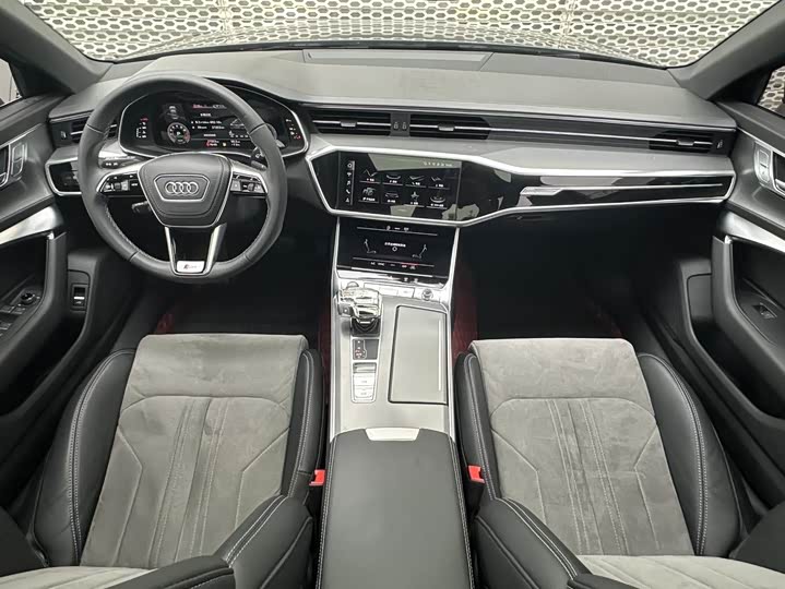 Фото 7 - Audi A6L