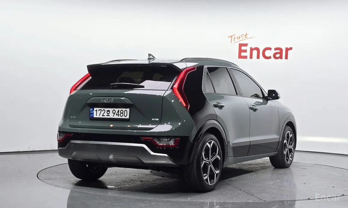 Фото 2 - Kia Niro