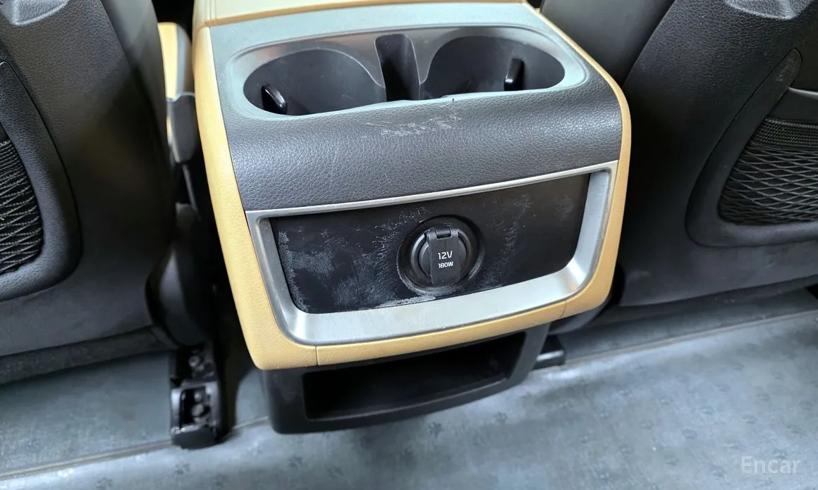 Фото 18 - Kia Carnival