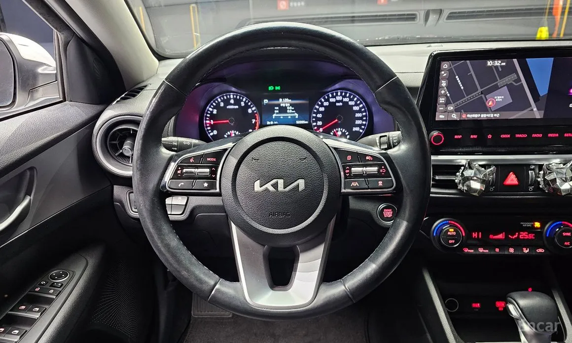 Photo 14 - Kia K3