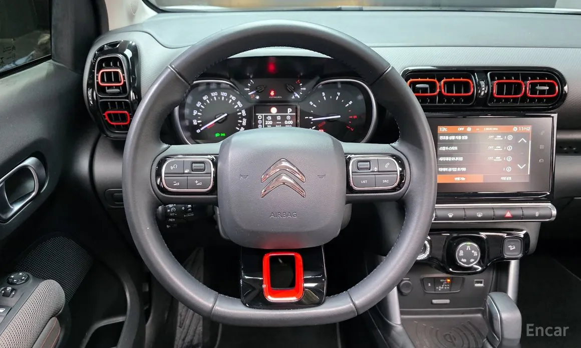 Фото 13 - Citroen C3 Aircross