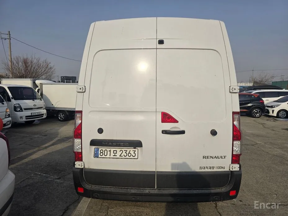 Фото 4 - Renault Master
