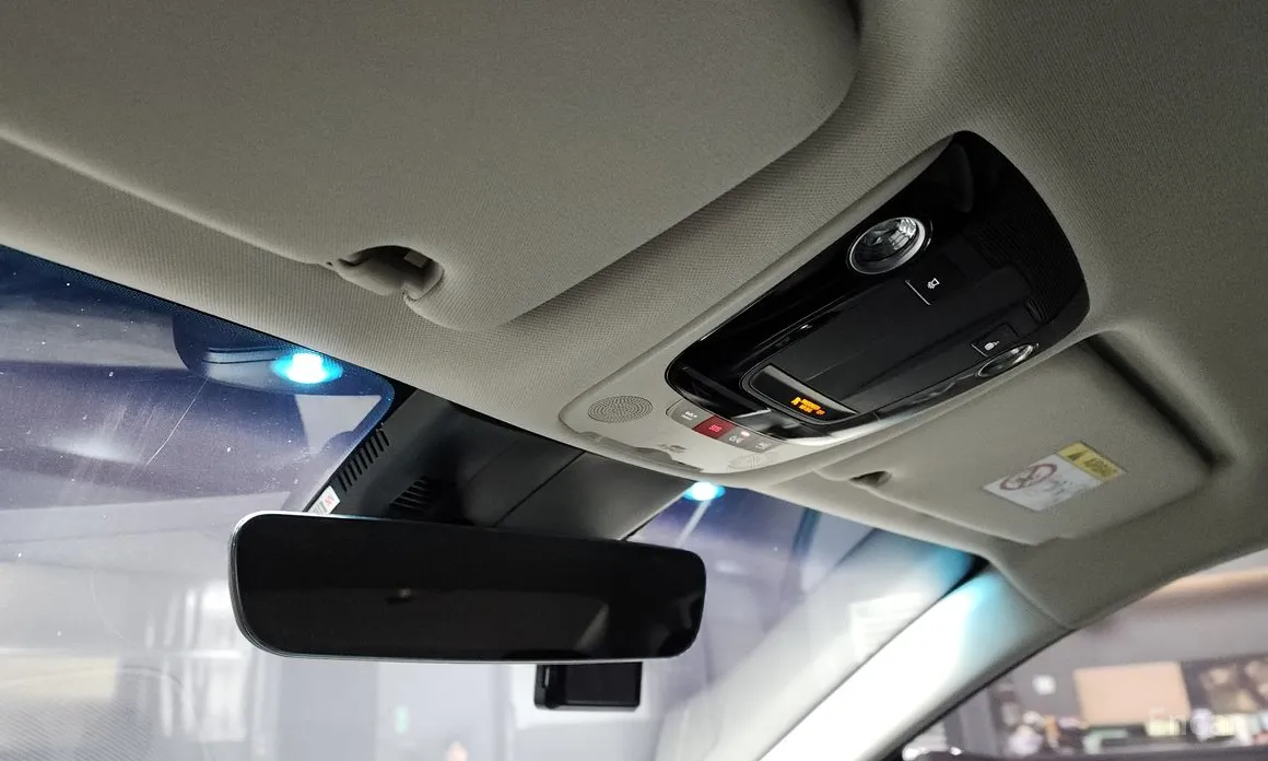 Фото 17 - Kia K8