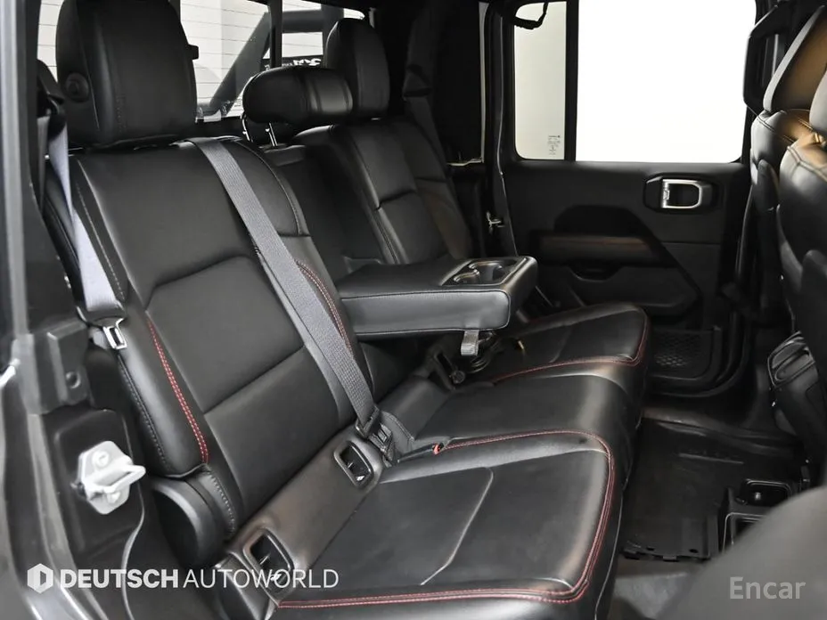 Фото 12 - Jeep Gladiator