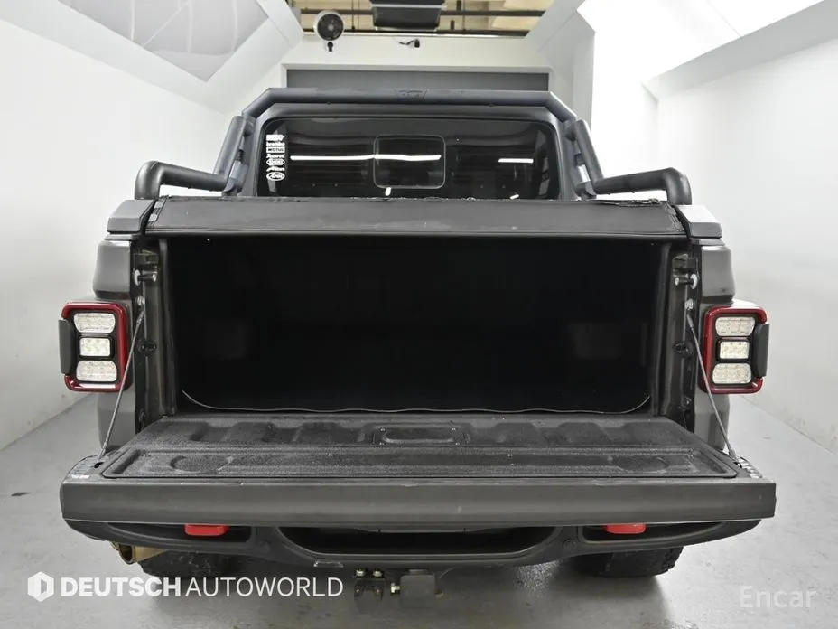 Фото 20 - Jeep Gladiator