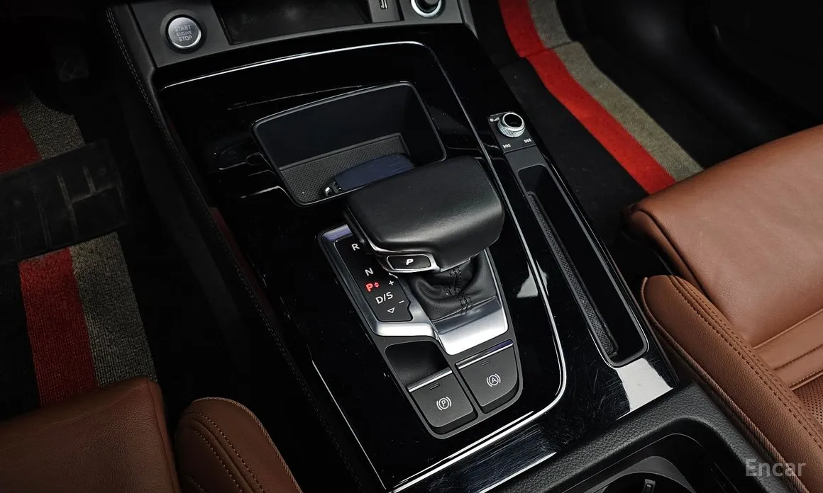 Фото 9 - Audi Q5