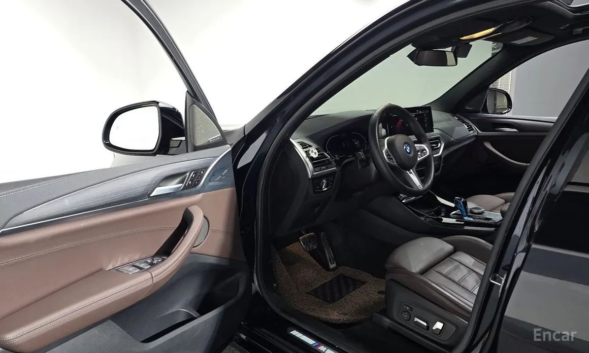 Фото 12 - BMW iX3