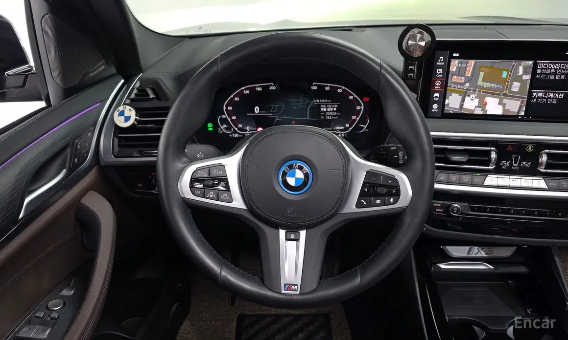 Фото 13 - BMW iX3