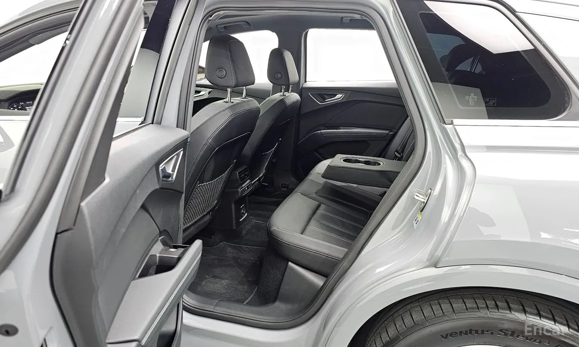 Фото 12 - Audi Q4 e-tron
