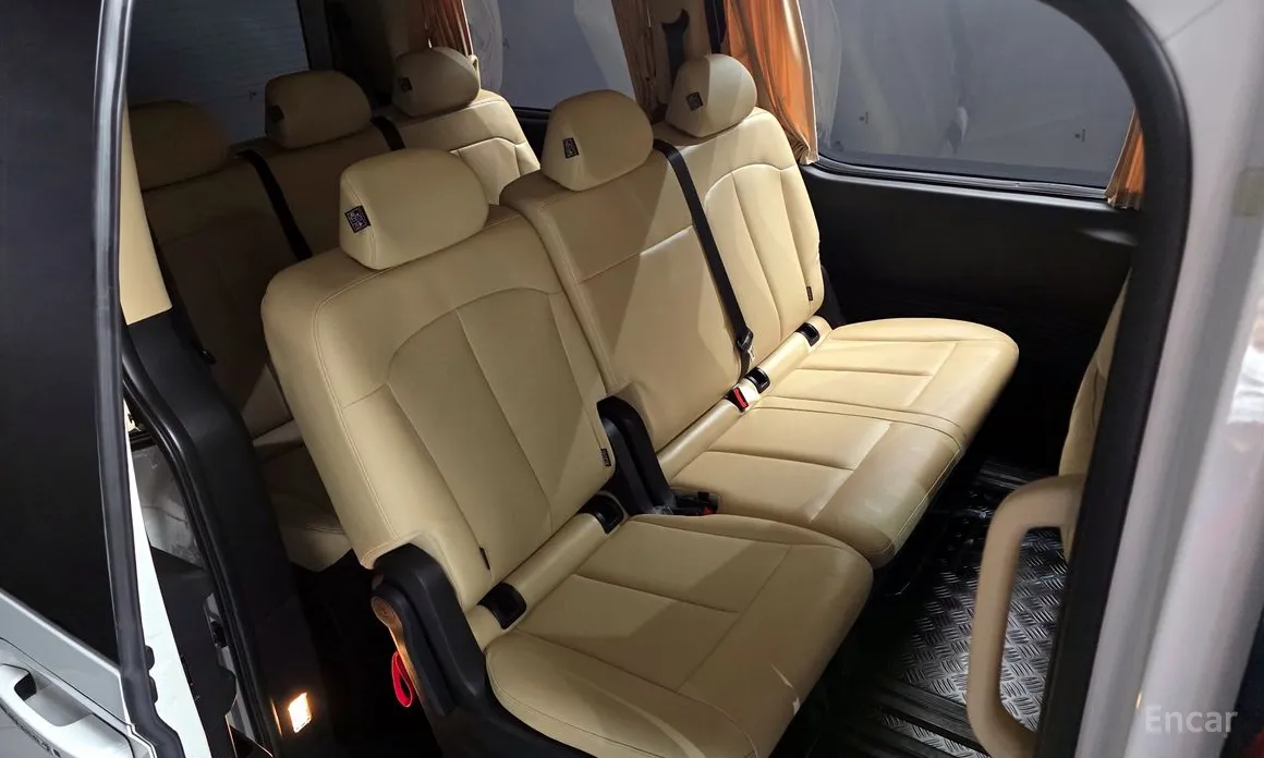 Фото 12 - Hyundai Staria