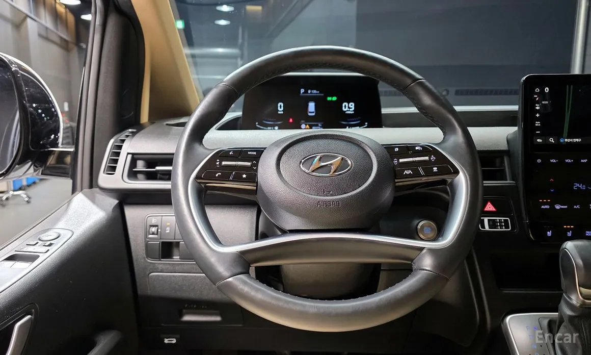 Фото 14 - Hyundai Staria