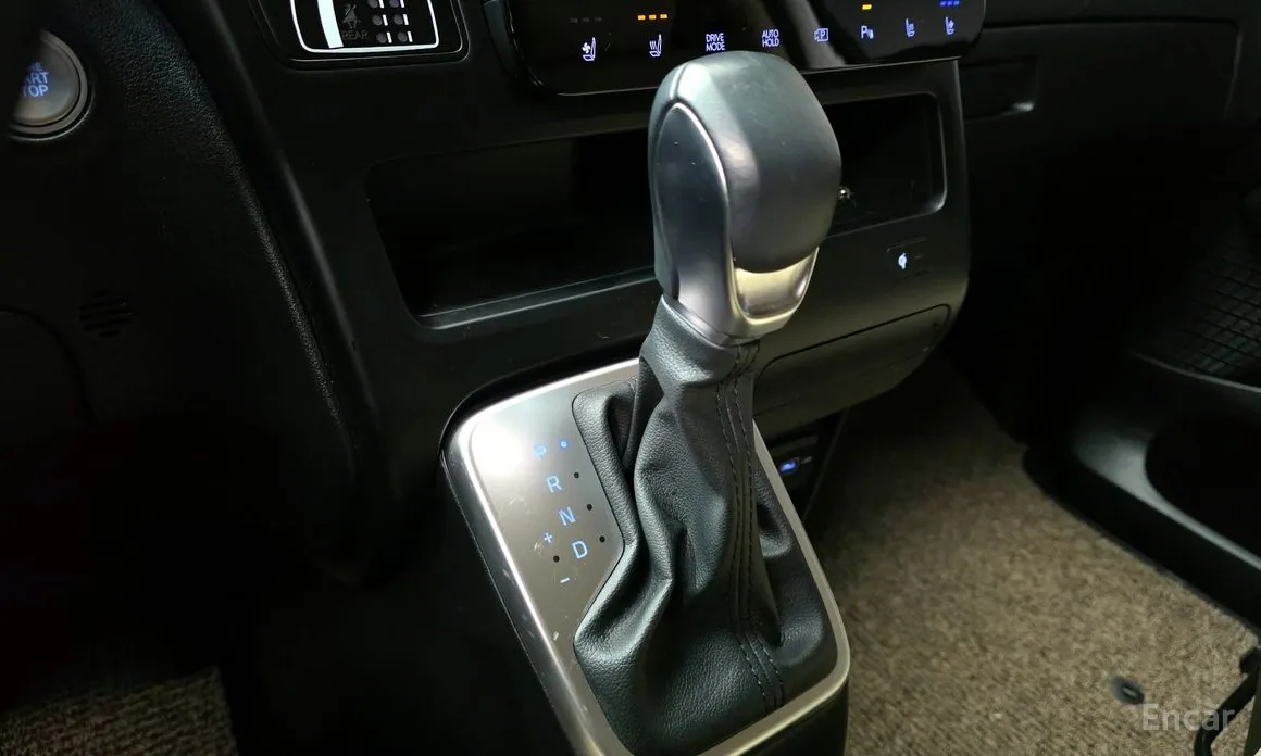 Фото 9 - Hyundai Staria