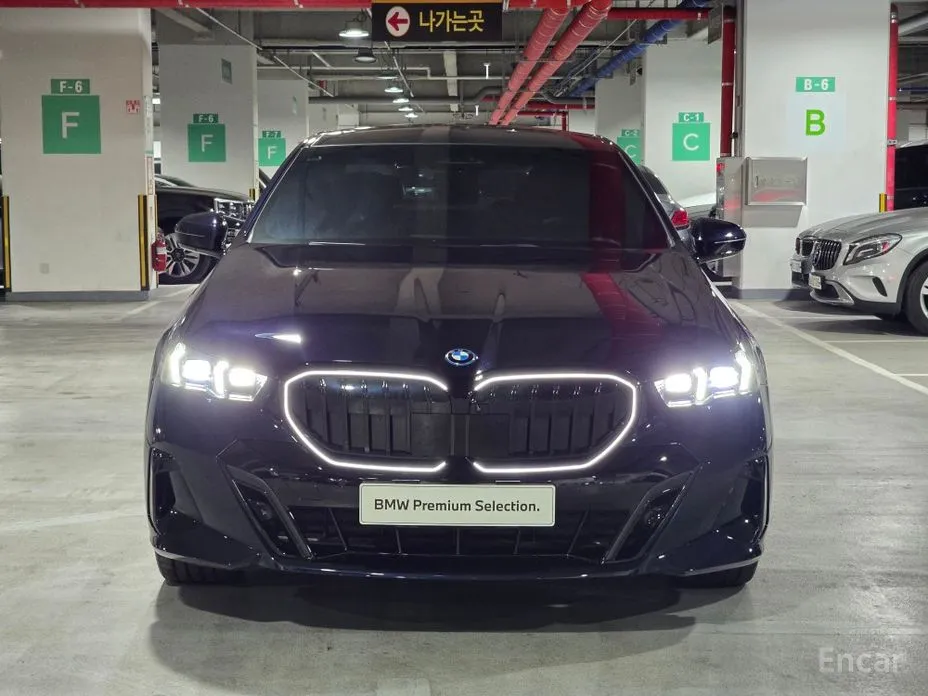 Фото 2 - BMW 5 Series