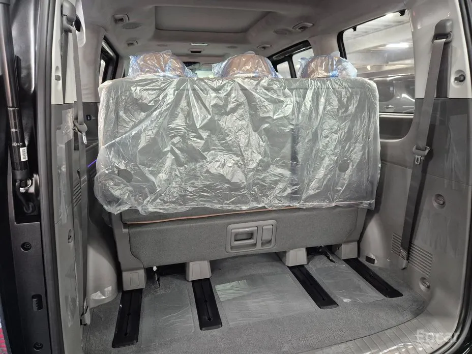 Фото 5 - Hyundai Staria