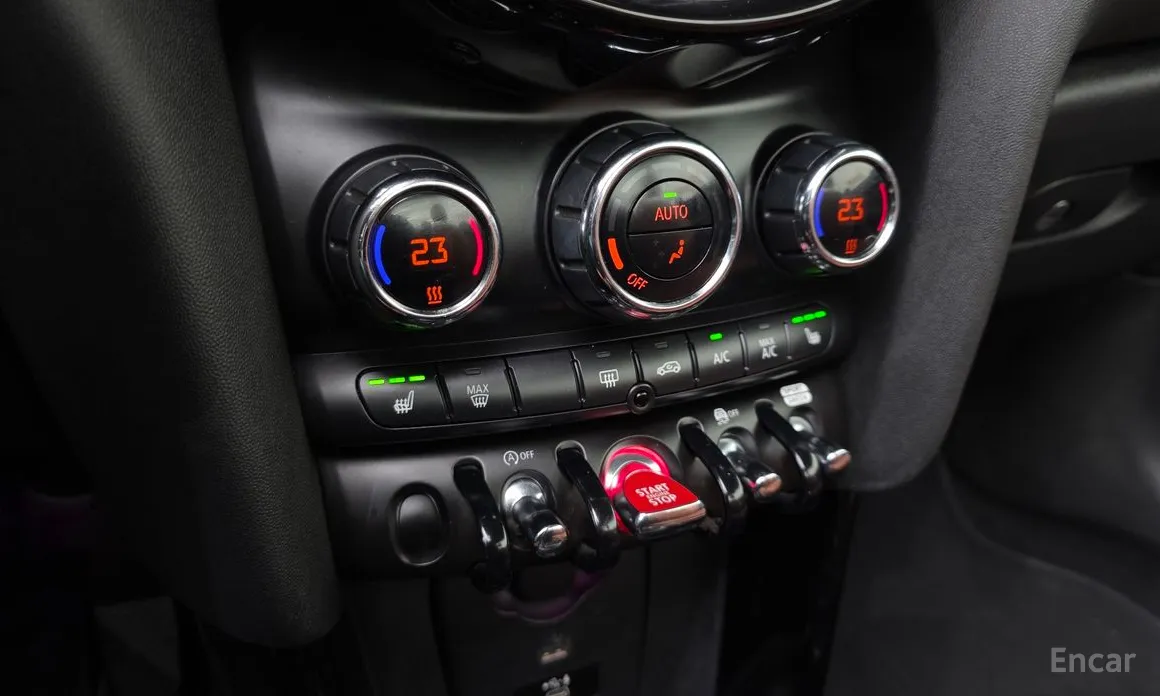 Фото 15 - Mini Cooper Convertible