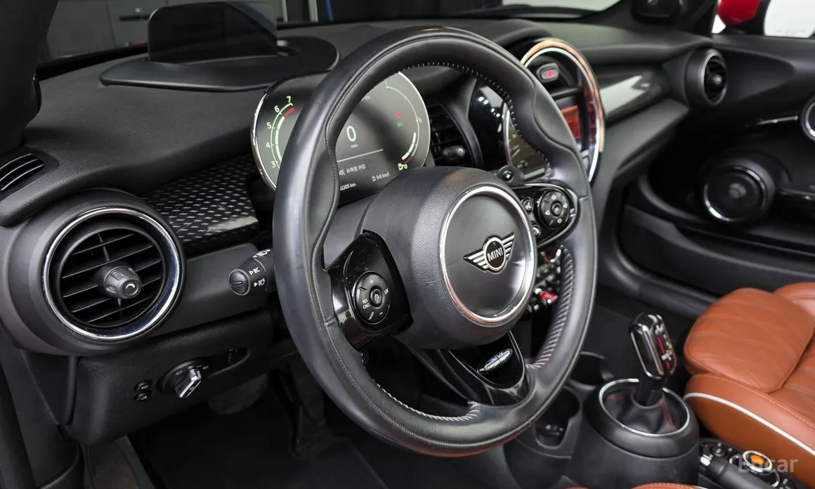 Фото 16 - Mini Cooper Convertible