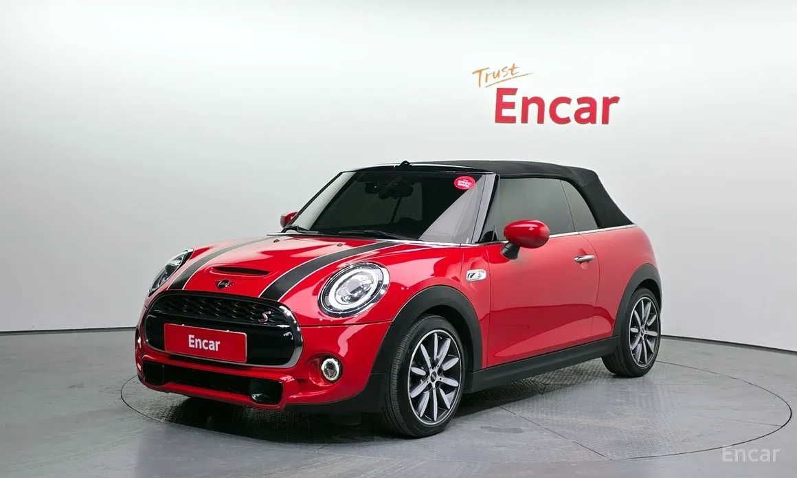 Фото 20 - Mini Cooper Convertible