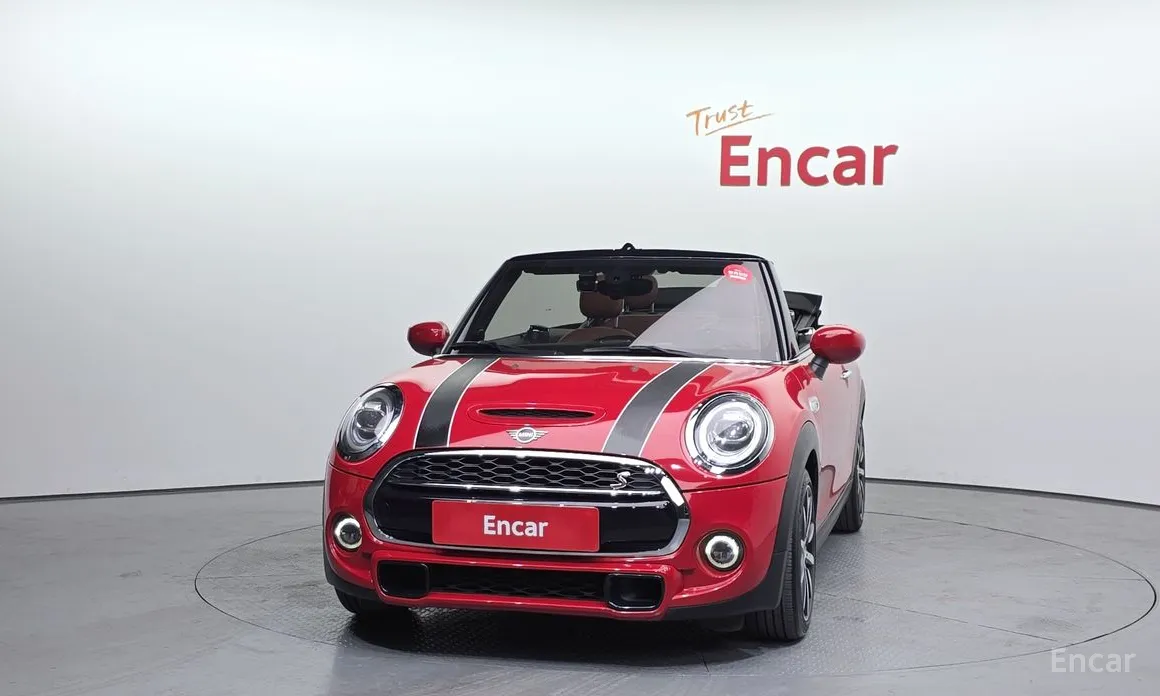 Фото 3 - Mini Cooper Convertible