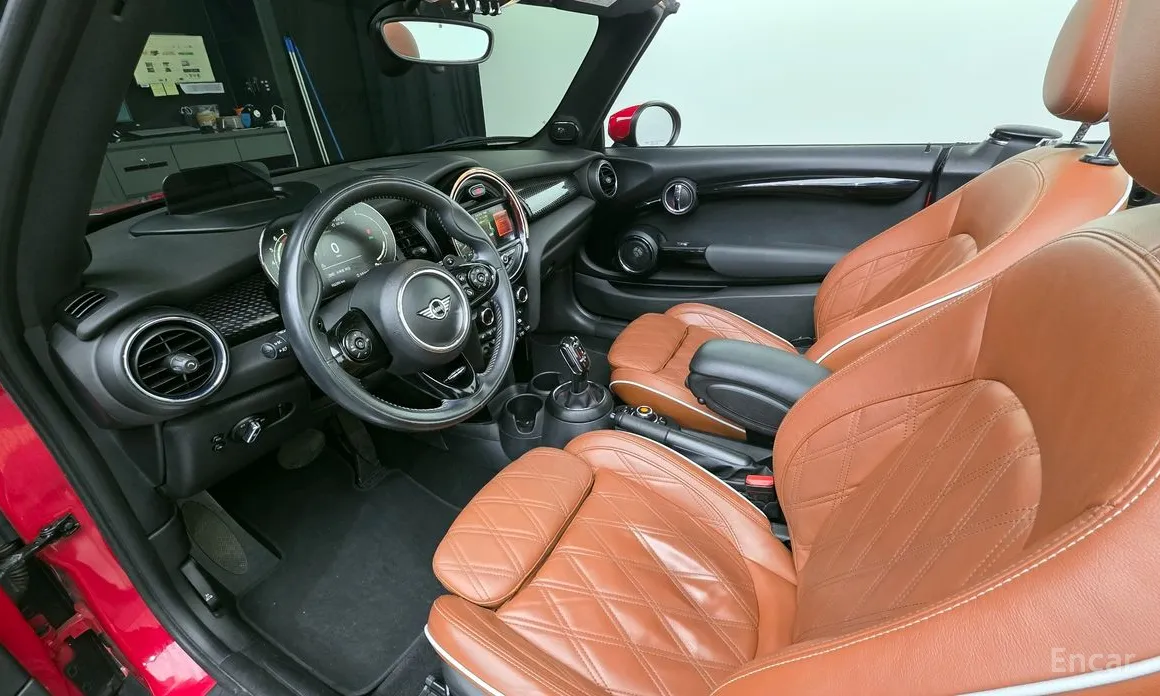 Фото 7 - Mini Cooper Convertible