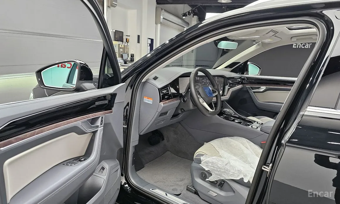 Фото 10 - Volkswagen Touareg