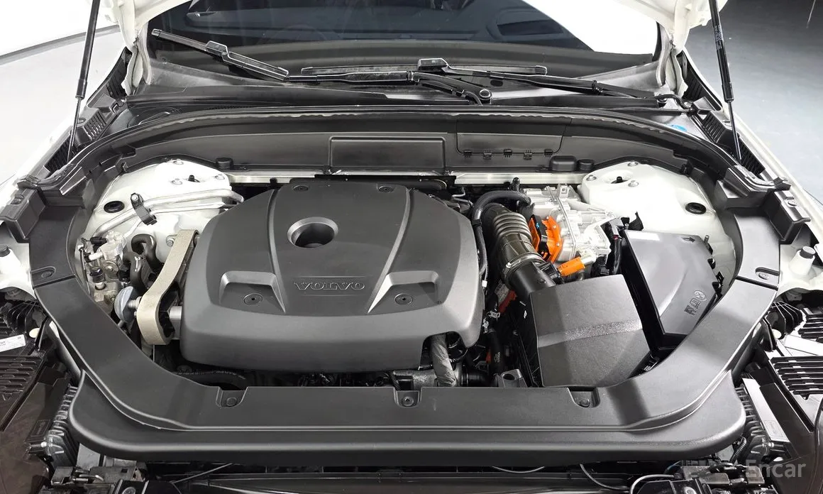 Фото 6 - Volvo XC60