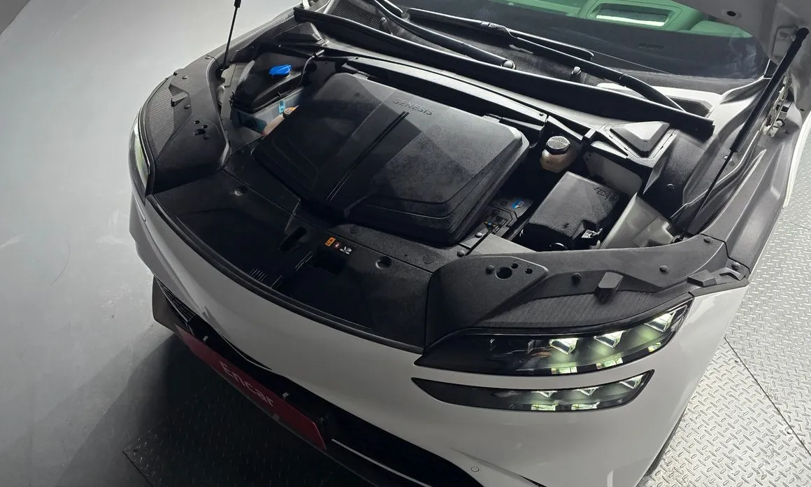 Фото 6 - Genesis GV60