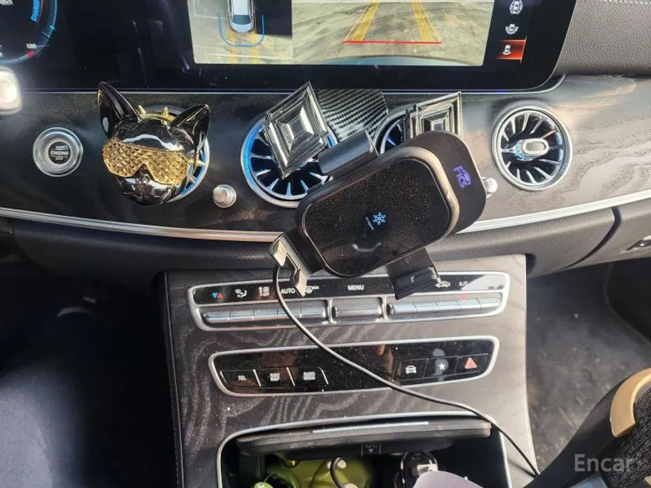 Фото 9 - Mercedes-Benz E-Class