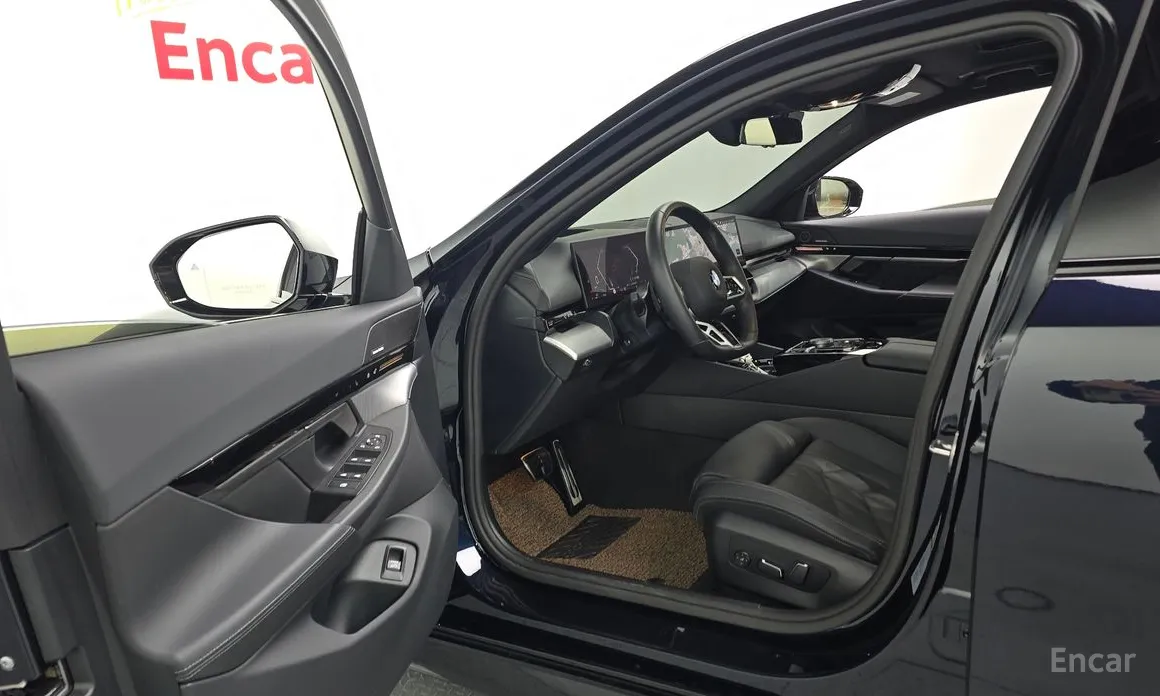 Фото 10 - BMW 5 Series