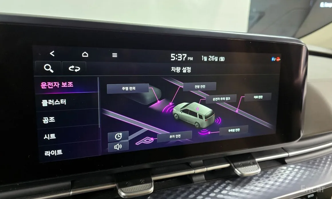 Фото 16 - Kia Carnival