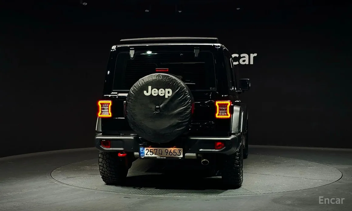 Фото 4 - Jeep Wrangler