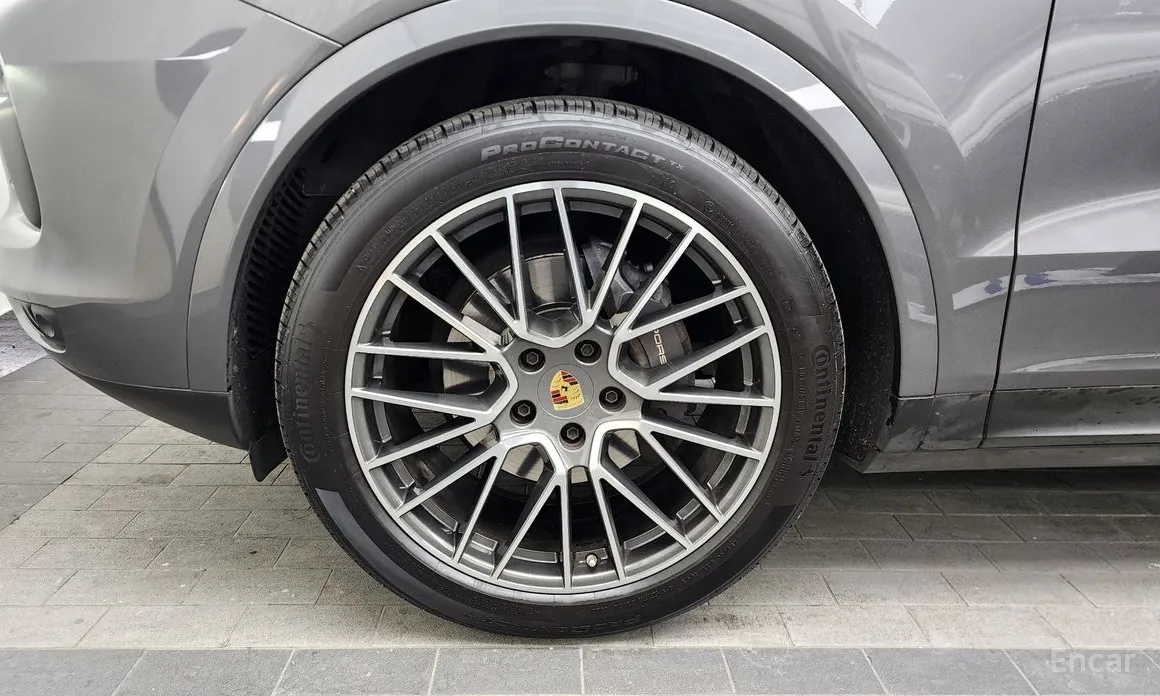 Фото 5 - Porsche Cayenne