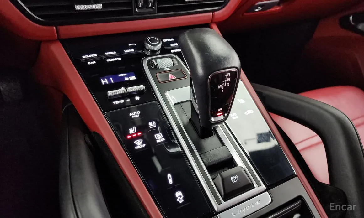 Фото 9 - Porsche Cayenne