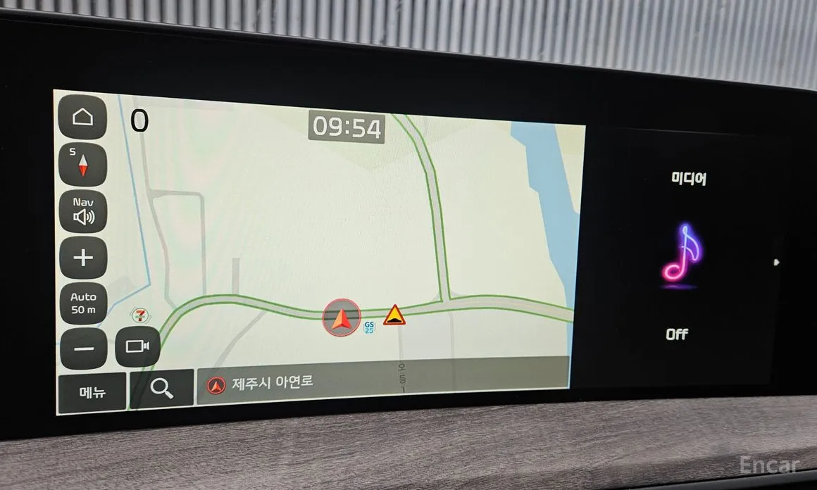 Фото 12 - Kia K8