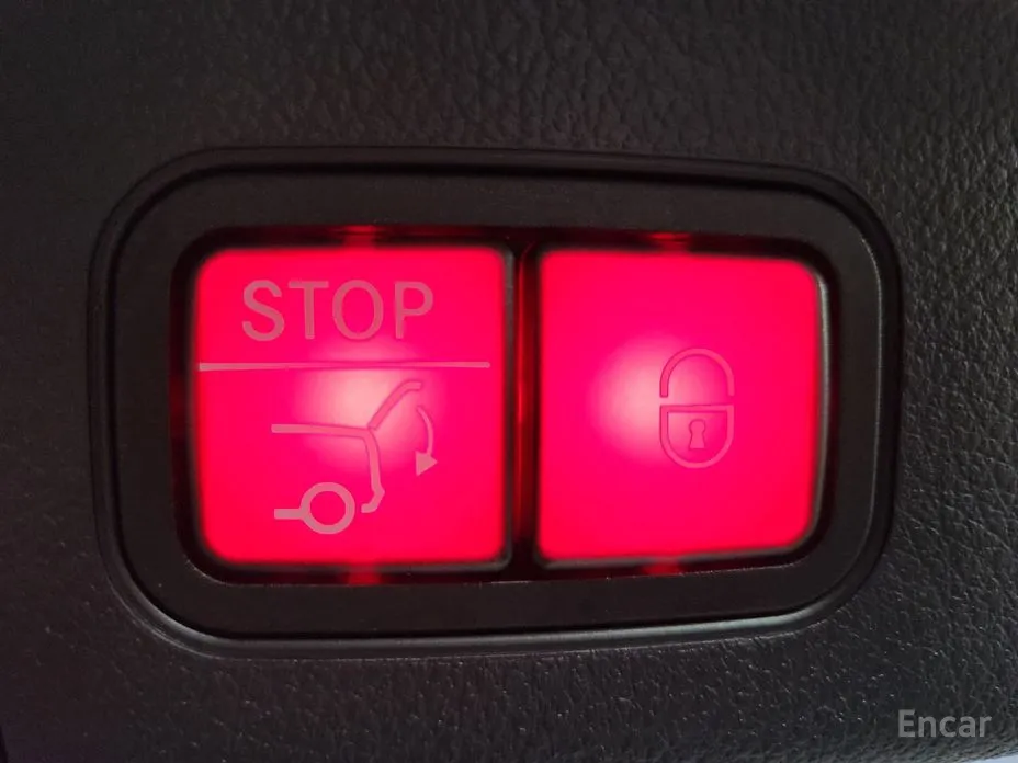 Фото 10 - Mercedes-Benz GLA-Class