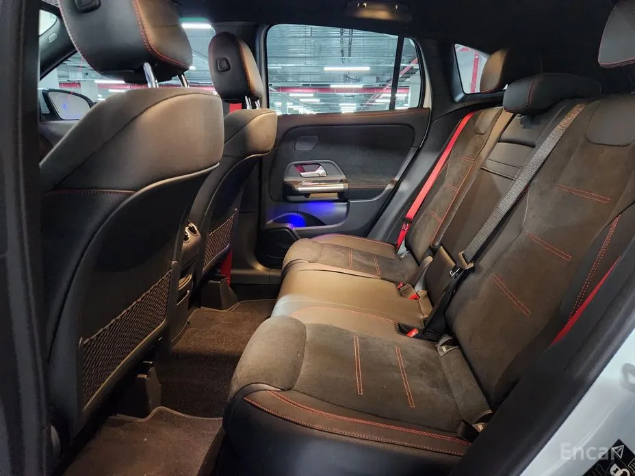 Фото 16 - Mercedes-Benz GLA-Class