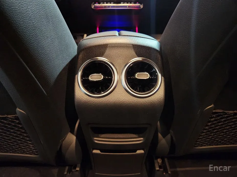 Фото 17 - Mercedes-Benz GLA-Class