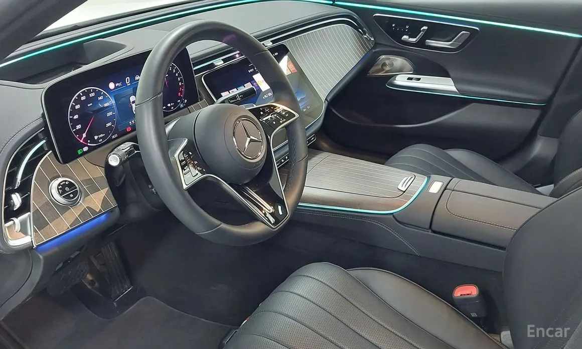 Фото 14 - Mercedes-Benz E-Class