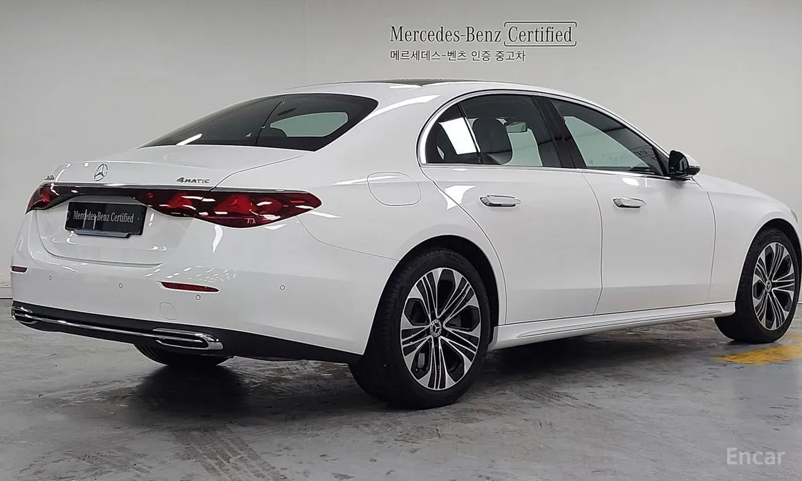 Фото 2 - Mercedes-Benz E-Class