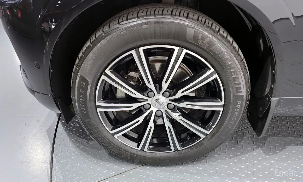 Фото 5 - Volvo XC60