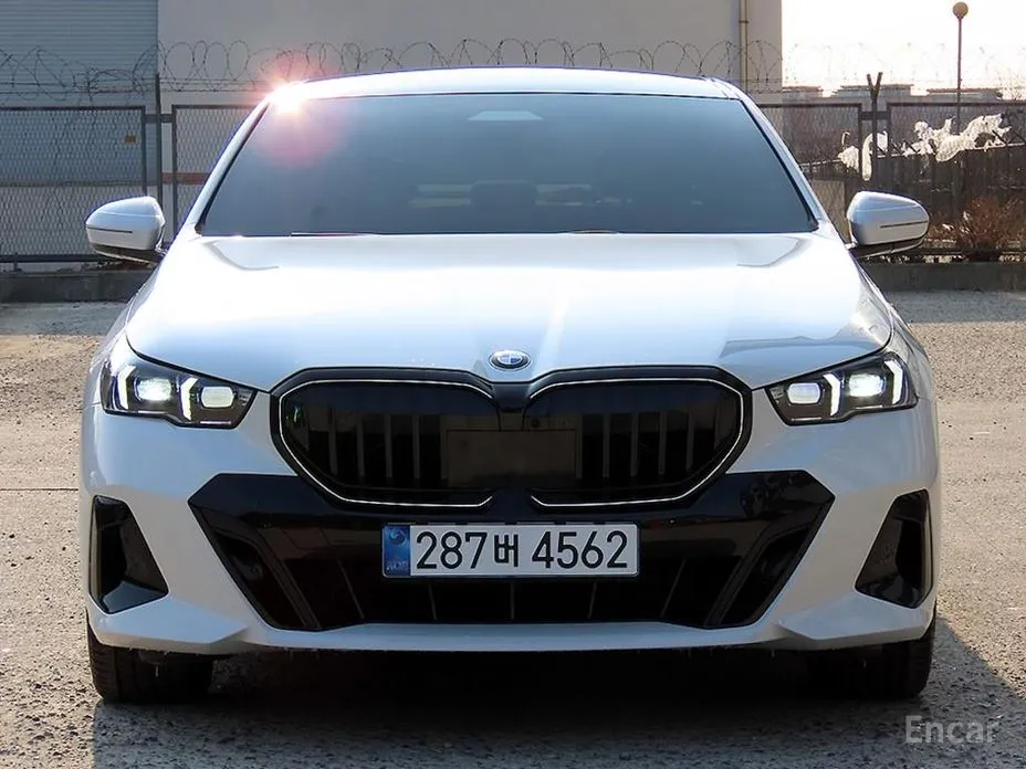 Фото 1 - BMW 5 Series