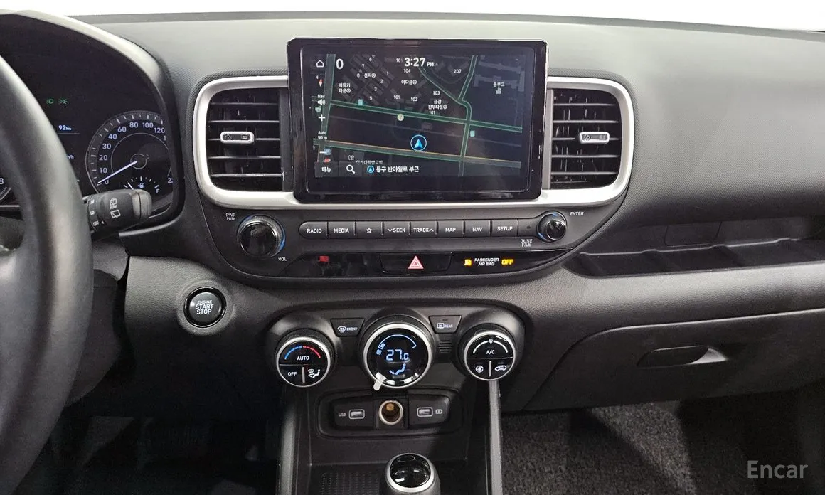 Фото 15 - Hyundai Venue