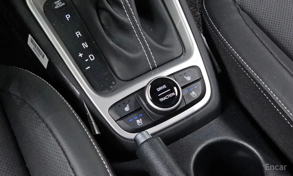 Фото 18 - Hyundai Venue