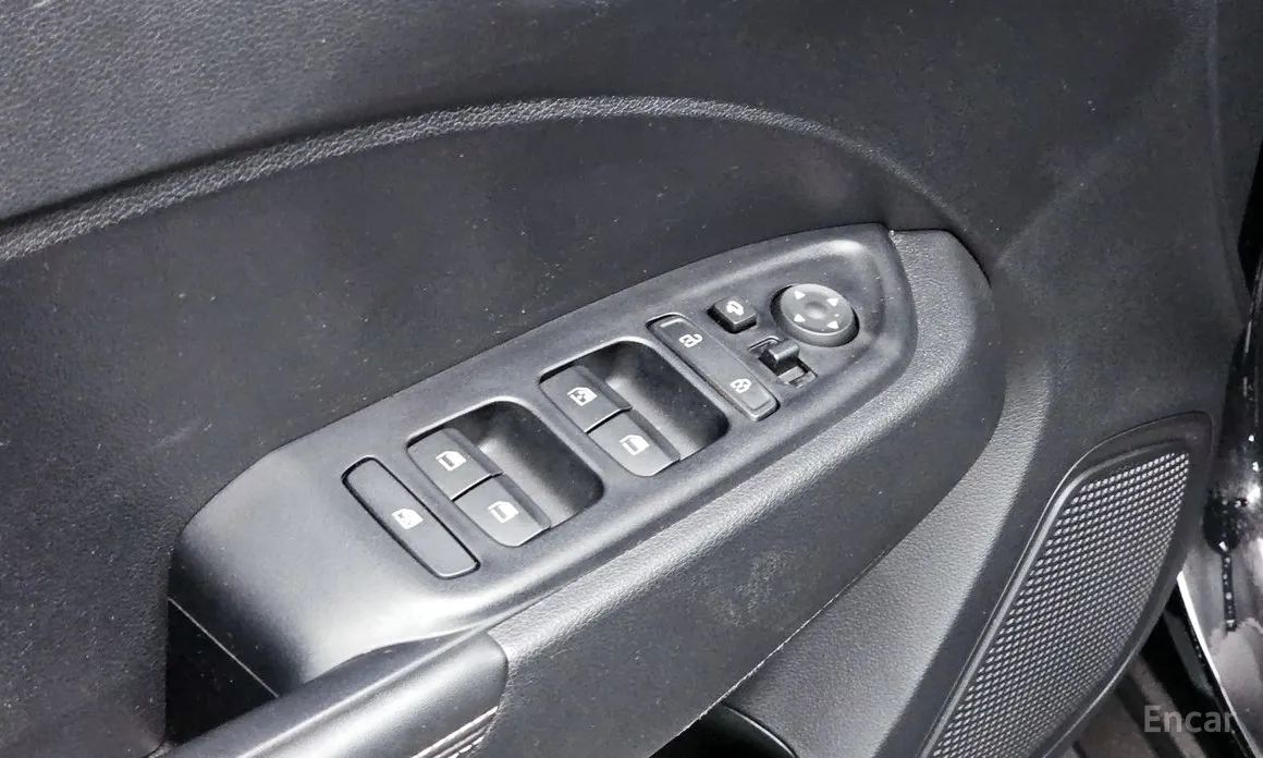 Фото 19 - Hyundai Venue