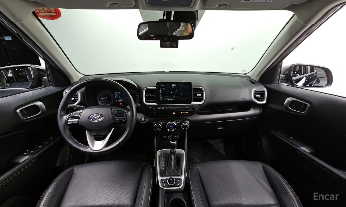 Фото 7 - Hyundai Venue