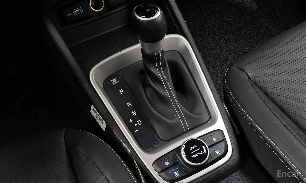 Фото 9 - Hyundai Venue