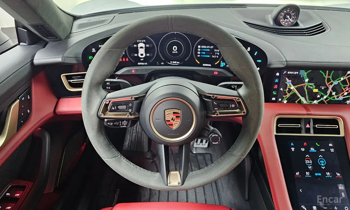 Фото 13 - Porsche Taycan